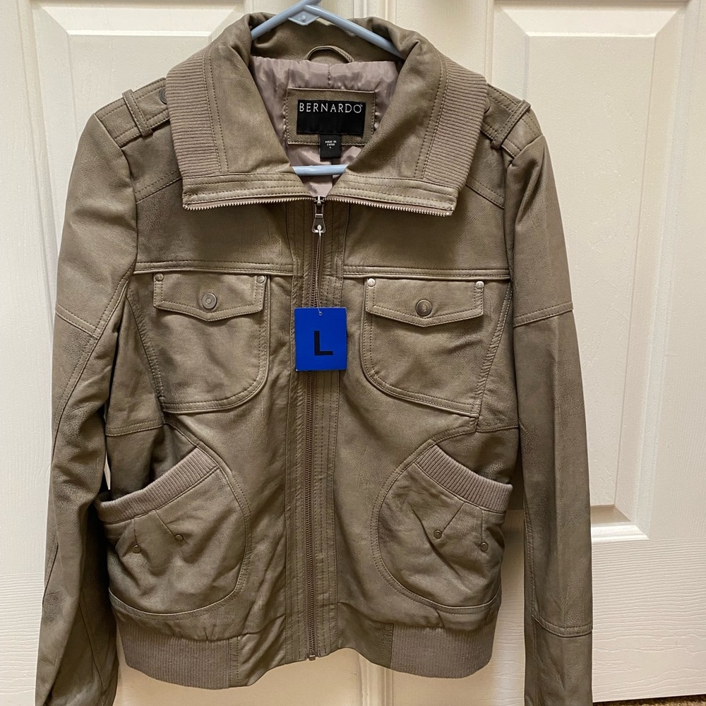 Bernardo green jacket size large